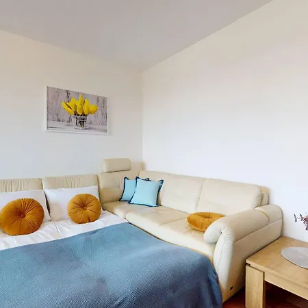 Flora Ursynow 2 Bedrooms & Parking Appartamento