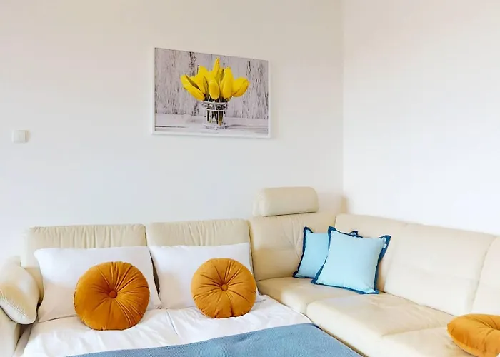 Lägenhet Flora Ursynow 2 Bedrooms & Parking Warszawa