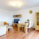 Flora Ursynow 2 Bedrooms & Parking
