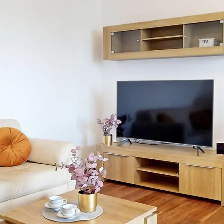 Flora Ursynow 2 Bedrooms & Parking Apartament *