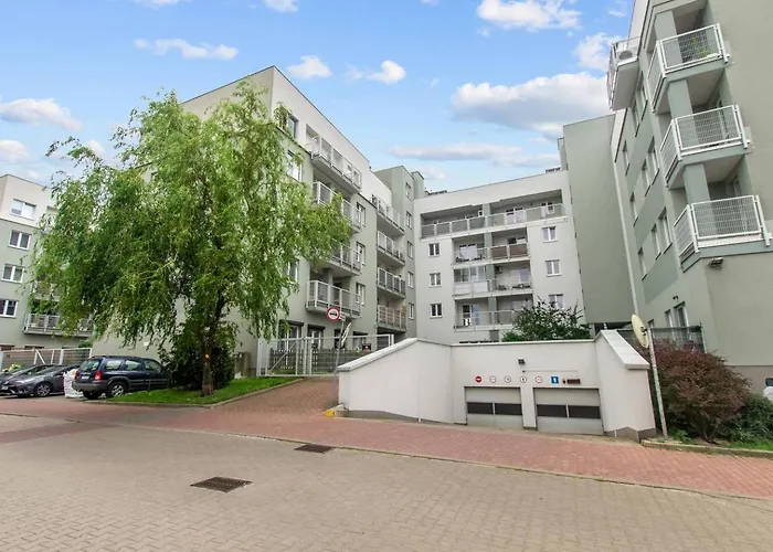 Flora Ursynow 2 Bedrooms & Parking * Βαρσοβία