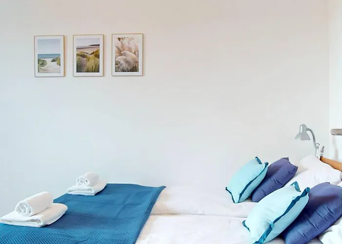 Flora Ursynow 2 Bedrooms & Parking