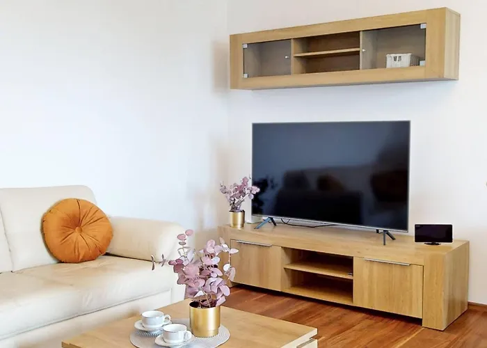 Flora Ursynow 2 Bedrooms & Parking Διαμέρισμα *